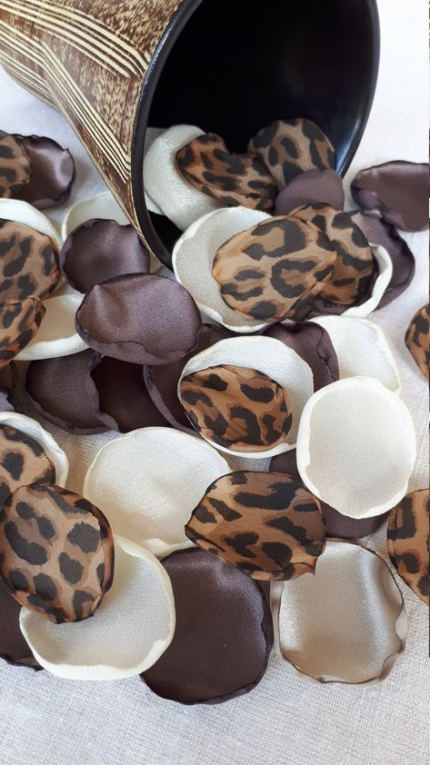 Leopard Theme Wedding, Cheetah Print Decorations Party, Leopard Bridal Shower Ideas, Leopard Wedding Theme, Animal Print Party Theme, Cheetah Wedding, Cheetah Print Wedding, Petals Aisle, Animal Print Wedding