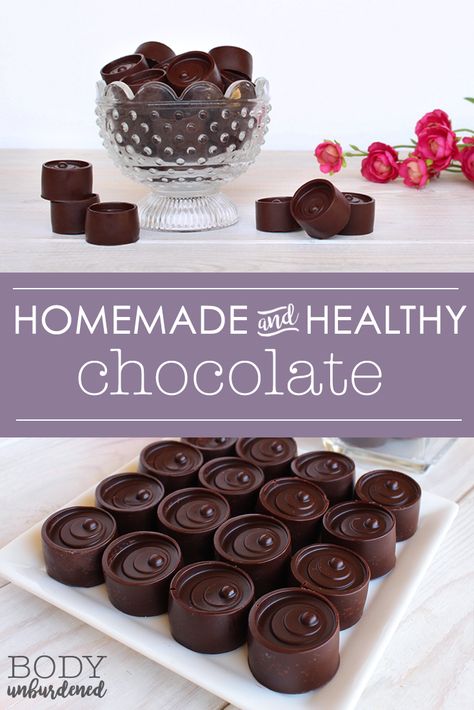 This homemade and healthy chocolate recipe is SO yummy and SO simple! Just 3 nutritious ingredients, including honey for natural sweetness and antioxidants. Lindt Chocolate Recipes, Homemade Healthy Chocolate, Chocolate Shakeology Recipes, Chocolate Smoothie Recipes, Healthy Chocolate Recipes, Chocolate Recipes Homemade, Candy Recipes Homemade, Chocolate Smoothie, Chocolate Recipe