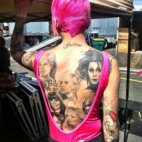 Jeffree Star Jeffree Star Tattoos, Star Face Tattoo, Jeffrey Star, Ryan Ashley, Nice Wallpaper, Beauty Killer, Beard Tattoo, Face Tattoo, Great Tattoos