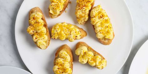 Deviled Egg Toast Recipe - Missy Robbins, Carrie King | Food & Wine American Appetizers, Devil Eggs, Eggs Toast, Best Egg Recipes, Crostini Recipes, Garlic Aioli, Recipes Appetizers, Egg Toast, Deviled Egg