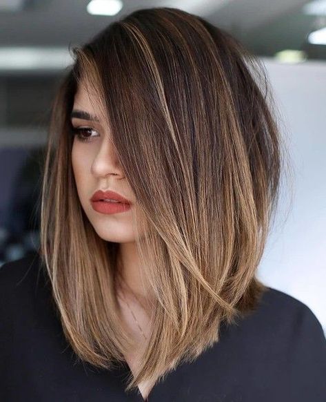 Fall Haircuts Shoulder Length 2023 16 Ideas Bob Lung, Angled Bob Hairstyles, Fall Hair Cuts, Long Bob Haircuts, Hair 2024, Long Bob Hairstyles, Hair Makeover, Celebrity Trends, Hair Color And Cut