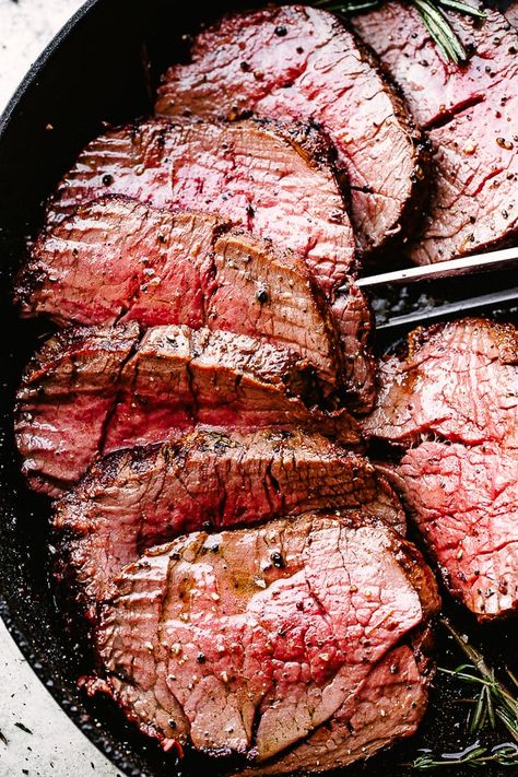 Crusted Beef Tenderloin, Roast Beef Tenderloin, Beef Tenderloin Roast Recipes, Roasted Beef Tenderloin, Beef Tenderloin Recipes, Roasted Beef, Beef Tenderloin Roast, Tenderloin Roast, Roast Beef Recipes