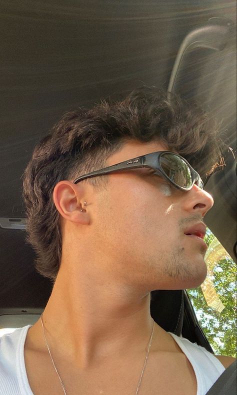 Mens Trendy Mullet, Beginner Mullet Haircut Men, Nice Mullet Hairstyle Mens, Modern Low Fade Haircut, Natural Mullet Men, Modern Muller Men, Modern Mullet For Straight Hair, Men Short Mullet Hairstyle, Modern Mullet With Fade