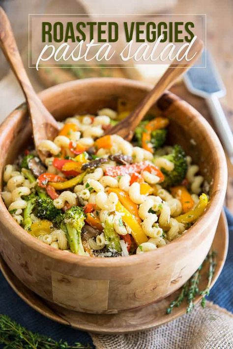 Veggies Pasta Salad, Roasted Veggies Pasta, Salad Easy Recipe, Pasta Salad Easy, Italian Dressing Pasta Salad, Homemade Pasta Salad, Veggies Pasta, Vegetarian Pasta Salad, Easy Homemade Pasta