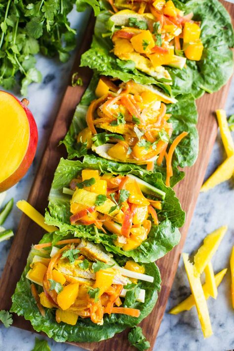 Huisgenoot Resepte, Protein Cups, Chow Fun, Mango Chicken, Beef Tacos, Lettuce Wrap Recipes, Paleo Life, Paleo Food, Lettuce Wrap