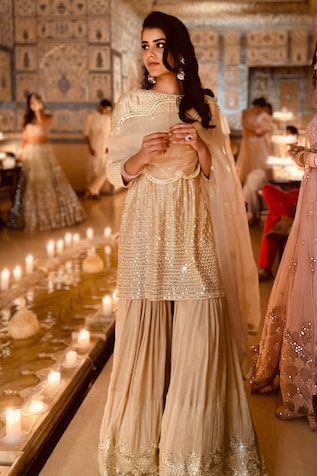 Abhinav Mishra, Aashni And Co, Ladies Sangeet, Kurta And Palazzo, Embroidered Sharara, Sangeet Outfit, Indian Luxury, Kurta Palazzo Set, Indian Sari Dress