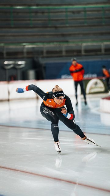 Speed Skating Women, Speed Skating, Speed Skates, Ice Skaters, Healthy Girl, Sport Photography, Sports Art, Action Poses, Pose Reference Photo