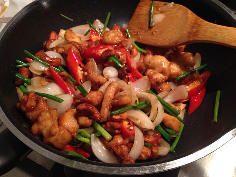 Stir-Fried Chicken with Cashew Nut #ThaiTaste Cashew Chicken, Cashew Nut, Kung Pao, Kung Pao Chicken, Cashew, Fried Chicken, Nuts, Chicken, Ethnic Recipes