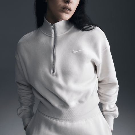 2024 Photoshoot, Nike Women Outfits, Nike Sportswear Phoenix Fleece, Nike Clothes, Luxury Loungewear, Loungewear Luxury, Nike Sweatshirts, Cropped Sweatshirt, Women Lifestyle