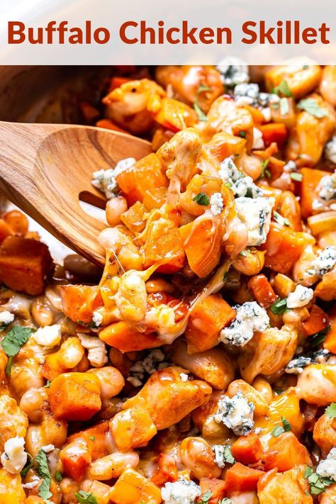 Buffalo Chicken Skillet, Buffalo Hot Sauce, Blue Cheese Chicken, Chicken Celery, Blue Cheese Recipes, Easy Buffalo Chicken, Sweet Potato Skillet, Chicken Skillet, Shredded Potatoes