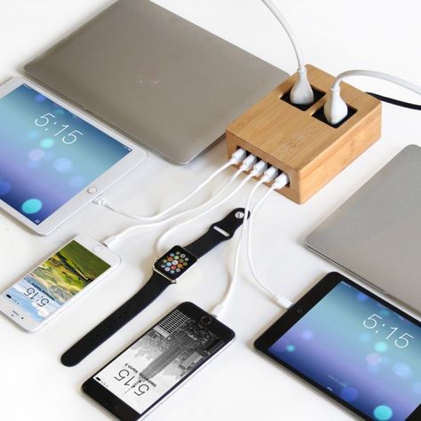 Grumpy Usb Hub Microsoft Surface #usbflashdrive Best Charging Station, Multi Charging Station, Diy Desks, Hub Design, Charger Ideas, Wood Usb, Tech Organization, Usb Design, Under Desk