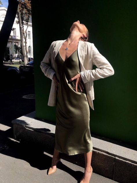 Satin Dress Outfit Casual, Green Silk Slip Dress, Casual Bar Outfits, Satin Dress Outfit, Slip Dress Silk, Silk Dresses Outfit, Bias Slip Dress, Green Silk Dress, Slip Dress Outfit