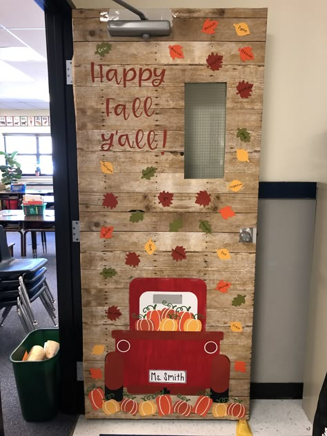 Fall Decorations Door Classroom, Fall Themed School Doors, Fall School Door Ideas, Fall Classroom Decorations High School, Fall Door Contest Ideas, Thanksgiving Door Decorations For Office, Fall Cubicle Decor Office Work, Fall Door Decorating Contest Ideas, Fall School Doors