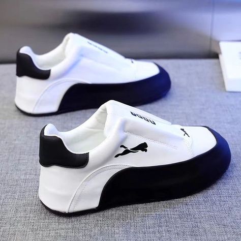 New Trendy Shoes - Stylish Sneakers Check L!NK >> https://sites.google.com/view/jerrys-sneakers/home Aesthetic Shoes For Men, Men Shoes Aesthetic, Puma Shoes Women, Casual Shoes Women Sneakers, Nike Shoes Women Fashion, Men Aesthetic, Casual Shoes Outfit, Product Story, Shoes Sneakers Jordans