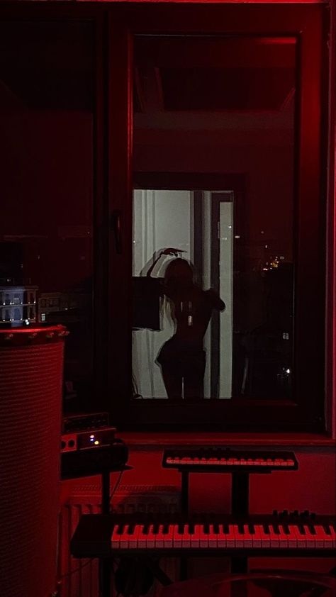 Red Girl Icon, Home Studio Aesthetic, Dark Naturalism Aesthetic, Music Studio Aesthetic, Studio Vibes, Studio Aesthetic, Dark Naturalism, Red Studio, Studio Music