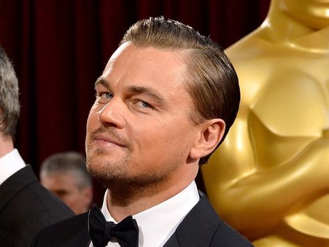 Leonardo Dicaprio Dating, Hollywood Male Actors, Best Actor Oscar, Daniel Day, Art Media, Marlon Brando, Oscar Party, New Girlfriend, Taxi Driver