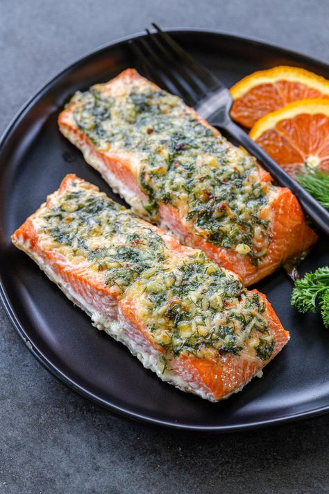 Garlic Herb Roasted Salmon is a quick and easy recipe, but can serve as the centerpiece of the most fanciest of meals. Brown Sugar Glazed Salmon, Quick Salmon, Salmon Glaze Recipes, Meal Rotation, Smoked Salmon Recipes, Oven Baked Salmon, Healthy Dinner Options, Best Seafood Recipes, Easy Baked Salmon