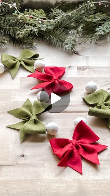 Katie | Crafter and Felt Enthusiast on Instagram: "Let’s make one of my favorite bows for the holiday season! This sweet bow is perfect to make into a garland, add to gifts, or hang on a tree. I’m making it out of the wool-blend felt I carry in my shop and a small rubber hair tie. Who’s ready for all the holiday crafting to start?!?" Christmas Bunting Ideas, Christmas Hair Bows Diy, Christmas Diy Felt, Diy Felt Garland, Felt Bunting, Bow Garland, Christmas Bows Diy, Make Bows, Diy Christmas Garland