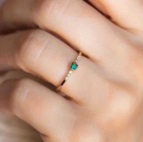 ₹ 17,768₹ 19,699 YOU SAVED ₹ 1,931 Emerald Ring Simple, Smaragd Ring, Beautiful Baubles, Local Eclectic, Gold Rings Jewelry, Gold Ring Designs, Emerald Engagement, Emerald Jewelry, Emerald Engagement Ring