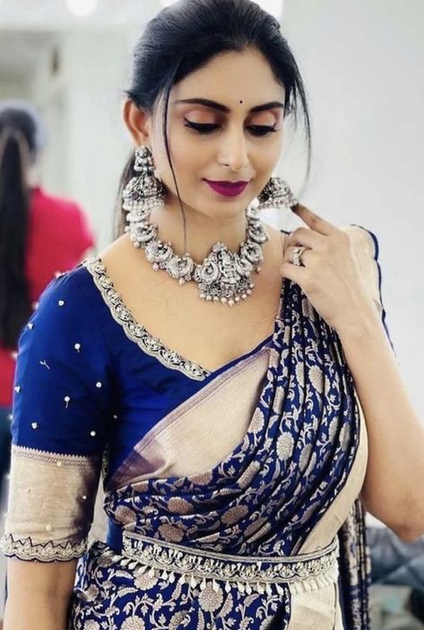 Blue Blouse Designs, Silk Saree Blouse Designs Patterns, New Saree Blouse Designs, Wedding Saree Blouse Designs, Traditional Blouse Designs, Fashionable Saree Blouse Designs, Cutwork Blouse Designs, Blouse Embroidery, Blouse Design Images