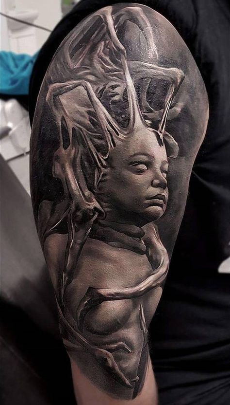 Awesome Alien Sleeve Alien Tattoo Xenomorph, Xenomorph Tattoo, 42 Tattoo, Best Tattoo Ideas, Cool Chest Tattoos, Alien Tattoo, Back Of Shoulder Tattoo, Horror Tattoo, 3d Tattoo