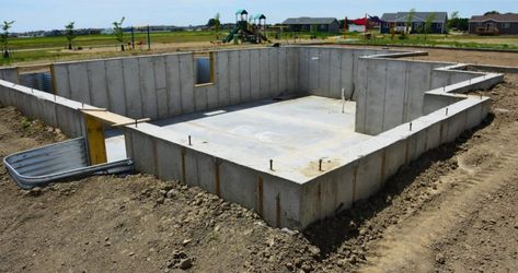 Waterproofing Basement Foundation, Pier And Beam Foundation, Concrete Basement Floors, Building A Basement, Concrete Basement, Crawl Space Foundation, Concrete Foundation, Basement Construction, Concrete Footings