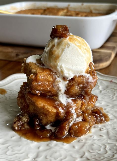 Maple Pecan Sourdough Pudding Cake — Well Made by Kiley Sourdough Bread Pudding, Sourdough Cake, Maple Sauce, Greek Yogurt Eggs, Holiday Sweets, Sweet Buns, Warm Cake, Maple Pecan, Sourdough Discard