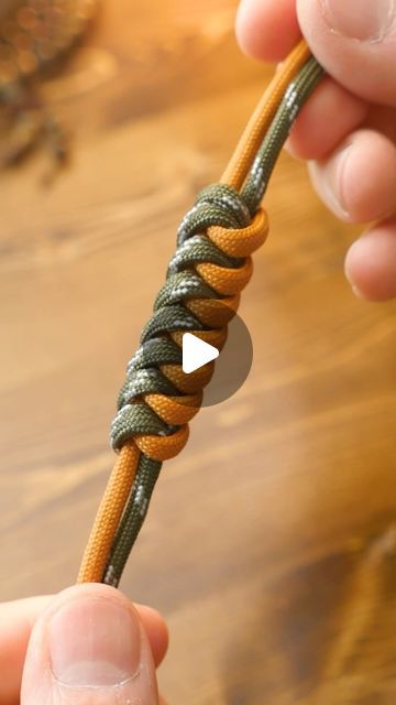 Paracord Weavers on Instagram: "How to Tie Tibetan Snake Knots🪢🐍

#paracord #paracordbracelet #paracordprojects #survivalgear #craftingcommunity #adventureready" Mated Snake Knot Paracord, Paracord Keychain Patterns, Snake Knot Paracord, Paracord Weaves, Snake Knot, Paracord Keychain, Paracord Projects, Charger Cord, Paracord Bracelets