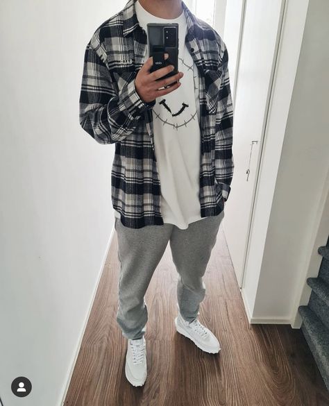 Black White Flannel Outfit, White And Black Flannel Outfits, Sweatpants Flannel Outfit, Hoodie With Flannel Outfit Men, Hoodie With Flannel Outfit, Men Comfy Outfit, Flannel And Sweatpants Outfit, Hoodie And Sweatpants Outfit Men, Grey Flannel Outfit Men