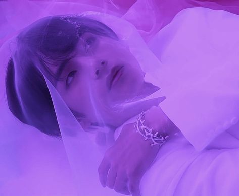 taehyung purple icon bts icon ⊹ ִֶָ ࣪ ׅ ⊹ Taekook Purple Icon, Purple Aesthetic Taehyung, Taekook Purple Aesthetic, Taehyung In Purple, Taehyung Purple Icon, Taehyung Purple Wallpaper, Purple Bts Aesthetic, Jungkook Purple Icon, Taehyun Purple