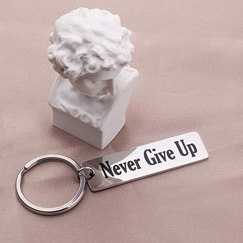 Inspirational Graduation Gifts Keychain for Teen Girls Women Men Boy Girlfriend Best Friend Motivational Quotes -Never Give Up- Graduation Birthday Wedding Charm Pendant Keychains For Boys, Boy Girlfriend, Wedding Charm, Chain Lanyard, Photo Keychain, Meaningful Messages, Keychain Design, Diy Keychain, Car Keychain