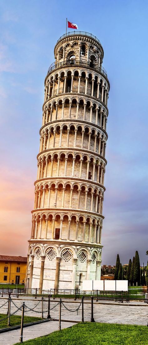 Facts and History about the Leaning Tower of Pisa Pisa Tower, Pisa Italy, Tower Of Pisa, Toscana Italia, Famous Landmarks, Tuscany Italy, Leaning Tower, Places Around The World, Albania