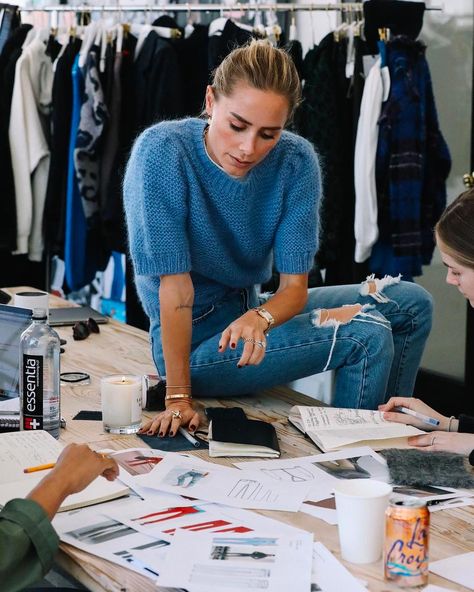 Style Nomade, Career Girl Daily, Fashion Dream Job, Fashion Designer Studio, Fashion Jobs, Career Girl, Career Fashion, Girl Boss Style, The Interview