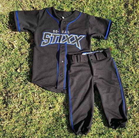 Custom Made Baseball Team Uniform Manufacturer Letterman Patches, Rugby Uniform, Basketball Uniforms Design, Sports Uniform, Men's Uniforms, Uniform Ideas, Baseball Uniforms, Basketball Uniforms, Family Ties