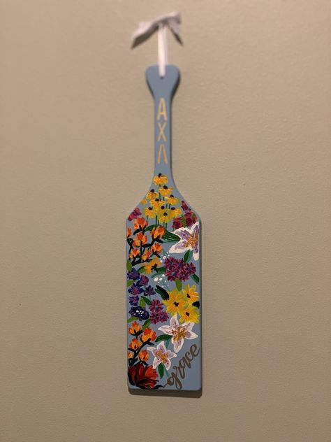 Creative Sorority Paddles, Trendy Sorority Paddle, Paddle Ideas Sorority Graduation, Floral Paddle Sorority, Flower Paddle Sorority, Sage Green Sorority Paddle, Floral Sorority Paddles, Painted Paddles Sorority, Painted Sorority Paddle