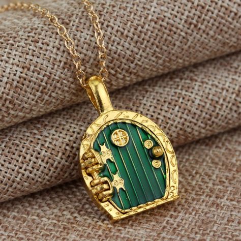 Gold Hobbit Hole, Lord Of The Rings Pendant Locket Necklace - Green Door Pendant Locket, Hobbit Hole, Green Door, Necklace Green, Funky Jewelry, Door Color, Fantasy Jewelry, Green Necklace, Jewelry Inspo