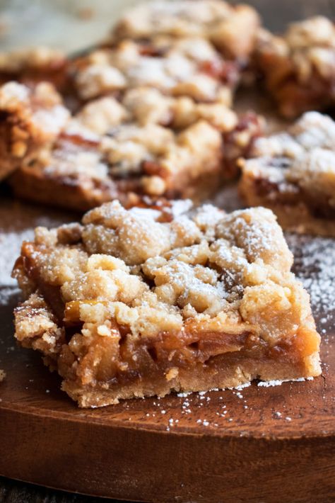 Caramelized Cinnamon Apple Crumb Bars - The Original Dish Apple Crumb Bars, Cinnamon Bars, The Original Dish, Crumb Bars, Apple Crumb, Apple Bars, Fall Desserts Easy, Shortbread Recipes, Pie Bars