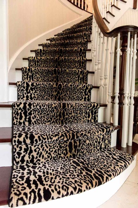 Animal Print Carpet, Foyer Staircase, Staircase Runner, Staircase Makeover, Stair Decor, Stair Runner Carpet, Carpet Stairs, Stair Runner, Design Bedroom