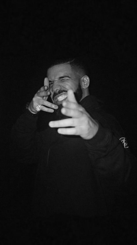 Drake Iphone Wallpaper, Cactus Jack Wallpaper, Dorm Pictures, Drake Rapper, Drake White, Champagne Papi, Images Terrifiantes, Drake Photos, Drizzy Drake