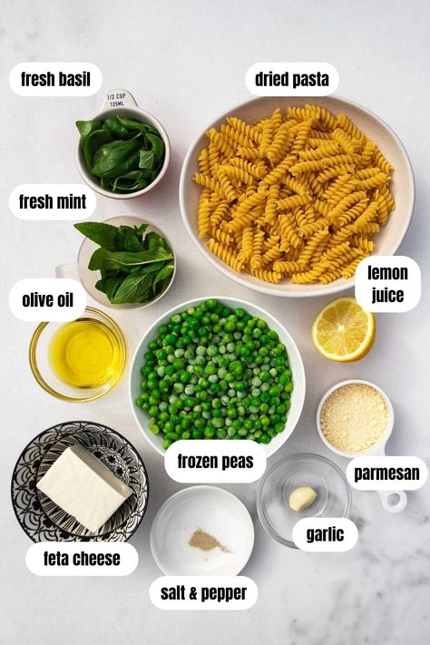 This 15-minute green pea pasta is nutritious, super quick, budget-friendly and creamy - but without any cream! Enjoy alone or as a side dish. Broccoli Pea Pasta, Green Pea Pasta Sauce, Green Peas Pasta, Pea Sauce Pasta, Peas Pasta Recipe, Lemon Pea Pasta, Pea Pasta Sauce, Pasta No Cream, Green Pea Pasta