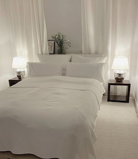 Small Airy Bedroom, White Bed Minimalist Room, Badroom Bad Idea Modern White, Small White Bedroom, Minimalist Bedroom Beds & Bed Frames, White Sleek Bed, White Bedding Ardthetic, Extremely Small Bedroom Ideas, Clean Girl Aesthetic Befroom