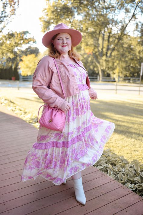 Wear a boho dress, western hat, denim jacket, and western boots in an unexpected pastel hue like pink, purple, or blue. Pink Purple Outfit, With Wonder And Whimsy, Boho Fall Outfits, Wonder And Whimsy, Outfit Western, Plus Size Looks, Fall Transition Outfits, Transition Outfits, Purple Outfits