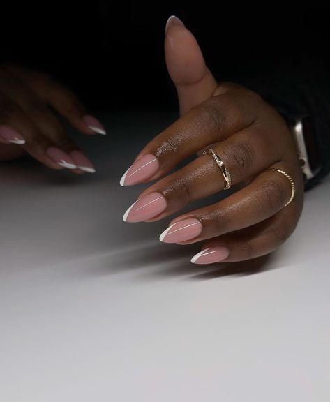 Nail Colors For Dark Skin, Almond Shaped Nails Designs, Classy Almond Nails, Oval Nails Designs, Colors For Dark Skin, New Nail Designs, Spring Nail Colors, Work Nails, Almond Acrylic Nails