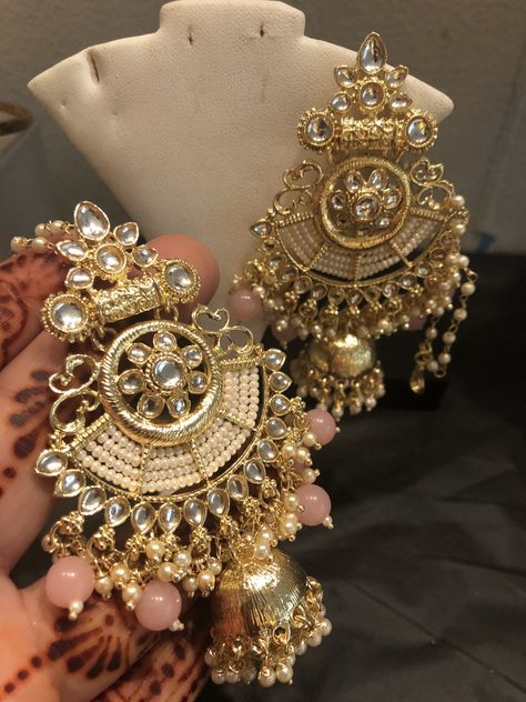 Chunky Indian Earrings, Chandbali Earrings Kundan, Long Earrings Indian, Indian Piercing, Long Jhumka Earrings, Cousin Wedding, Prom Jewellery, Kundan Chandbali, Onam Outfits