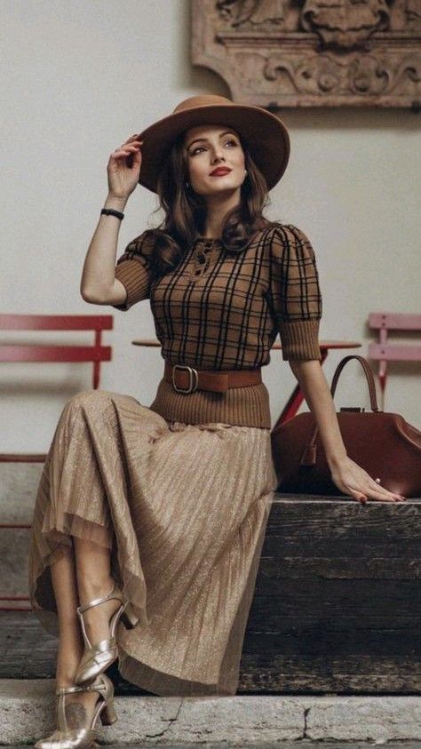 Mode Style Anglais, Librarian Style, Luxury Photography, Academia Style, Academia Fashion, Halloween This Year, Classy Fashion, Vintage Inspired Outfits, Elegantes Outfit