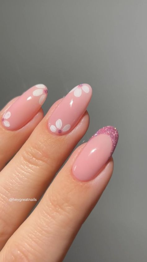 Quick Nail Art, Manikur Kuku, Hello Nails, Subtle Nails, Simple Gel Nails, Casual Nails, Pretty Nail Art Designs, Nail Art Designs Videos, Nagel Inspo