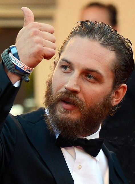 Beard and bracelets Tom Hardy Variations, Hardy Boys, Thomas Hardy, Fan Girl, Tom Hardy, You Are Amazing, The Crazy, Most Beautiful Man, Good Looking Men