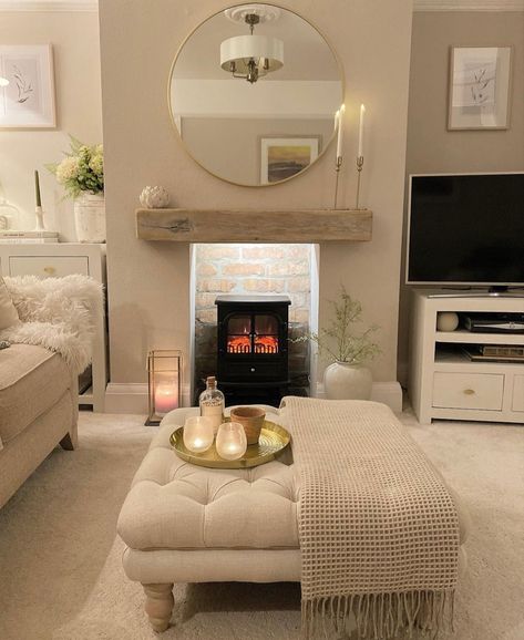 Cosy Living Room Ideas, Log Burner Living Room, Lounge Room Styling, Snug Room, Cosy Lounge, Inviting Living Room, Small Lounge, Farmhouse Living Room Furniture, Classy Living Room