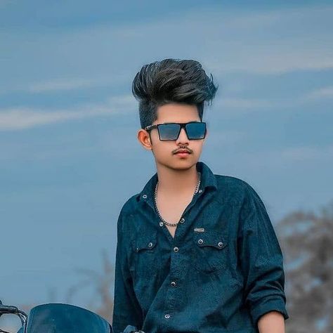 Photo Editing Styles, Smart Hairstyles, Hashtags For Likes, Best Poses For Boys, Attitude Stylish Boys Pic, Muslimah Photography, Cool Photo Effects, Best Poses, Color Splash Photo