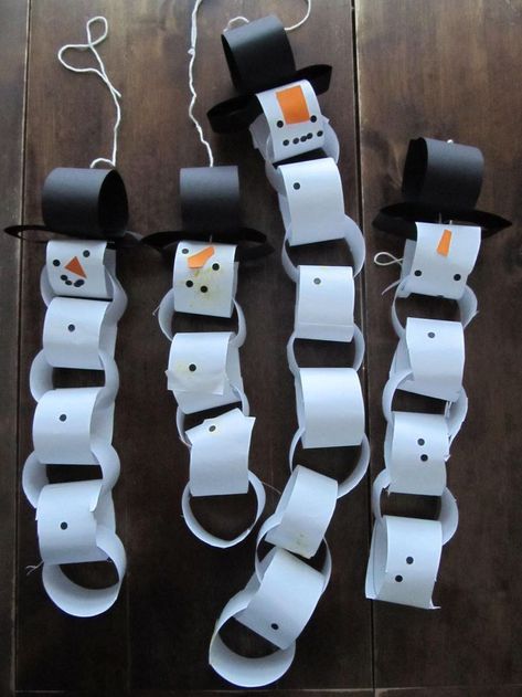 Christmas Crafts For Kids To Make, Paper Chains, Calendar Ideas, Winter Crafts For Kids, Preschool Christmas, Easy Christmas Crafts, Classroom Crafts, Snowman Crafts, Crafts For Kids To Make